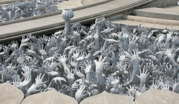 rong khun temple, attractions in chiang rai, wat rong khun